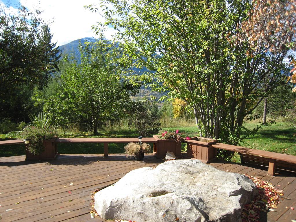Kapristo Lodge Голден Экстерьер фото